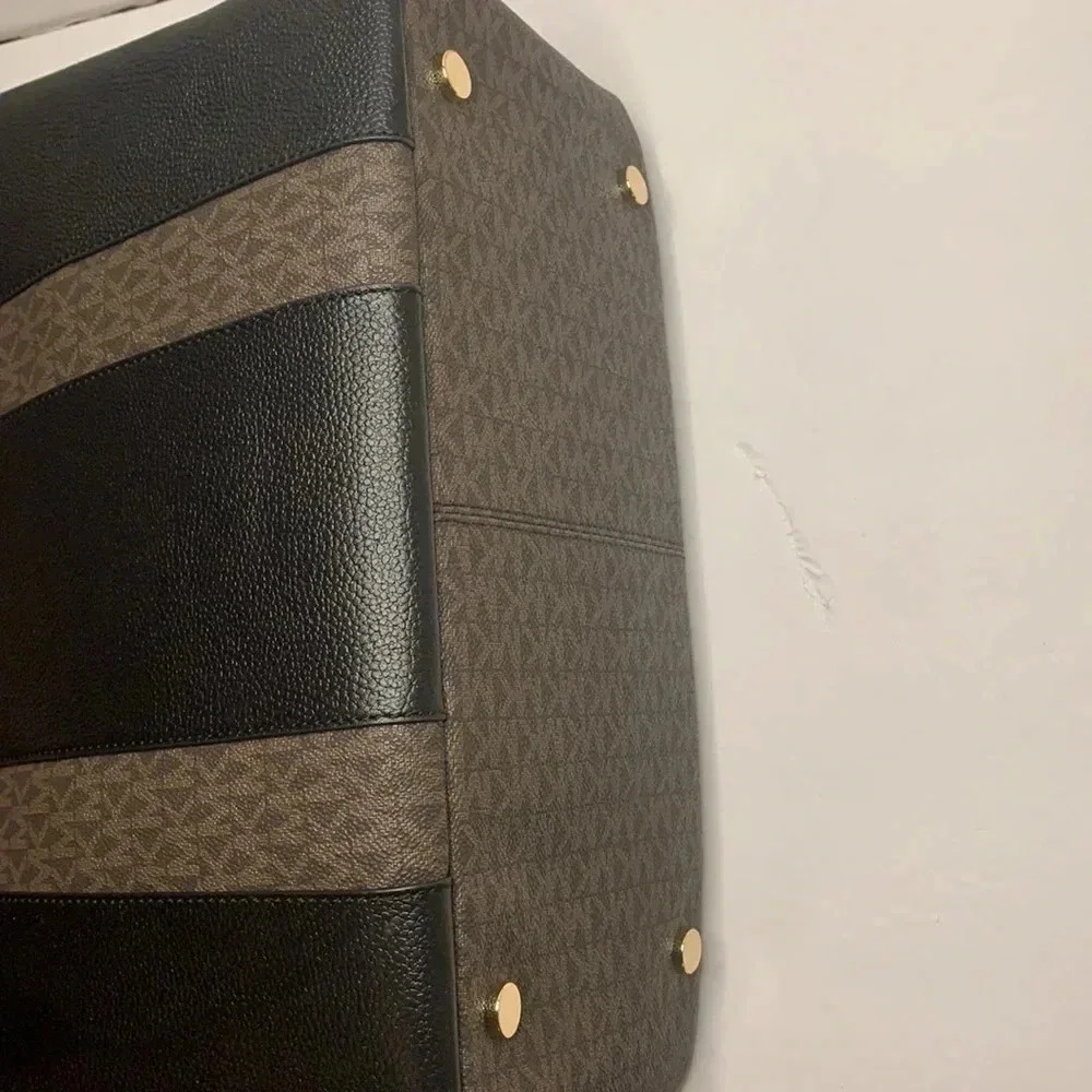 Michael Kors AUSTIN Tote Large Bag NWT